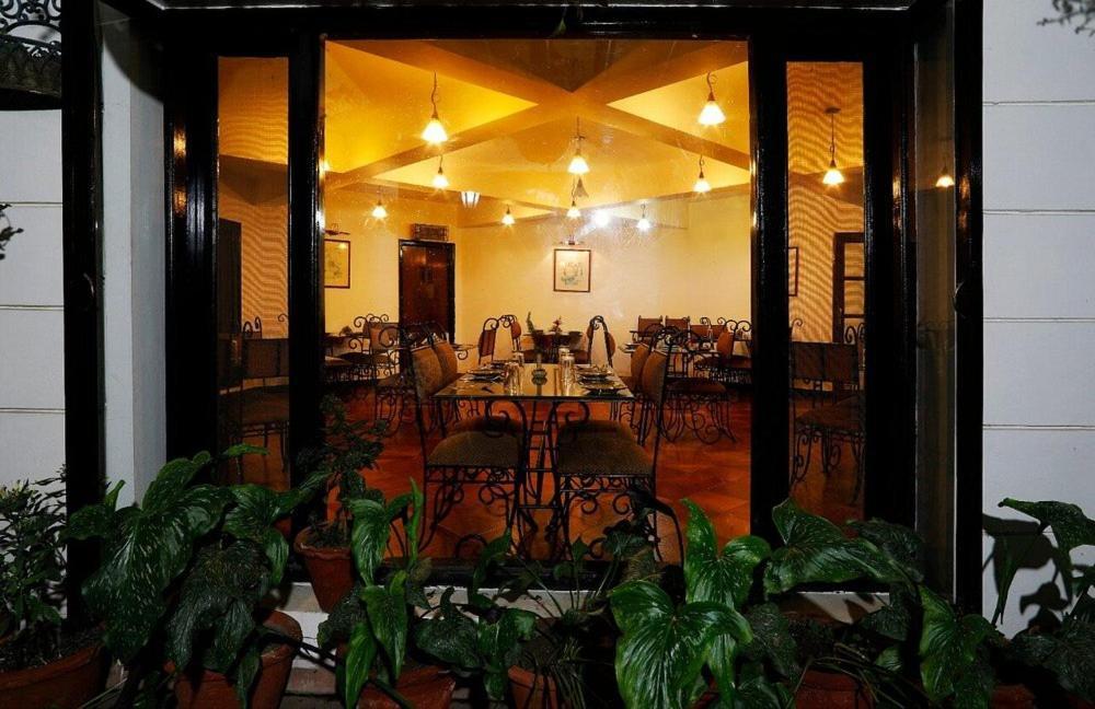 8Fold-Pinecrest By Larisa, Bhimtal Hotel Exterior photo