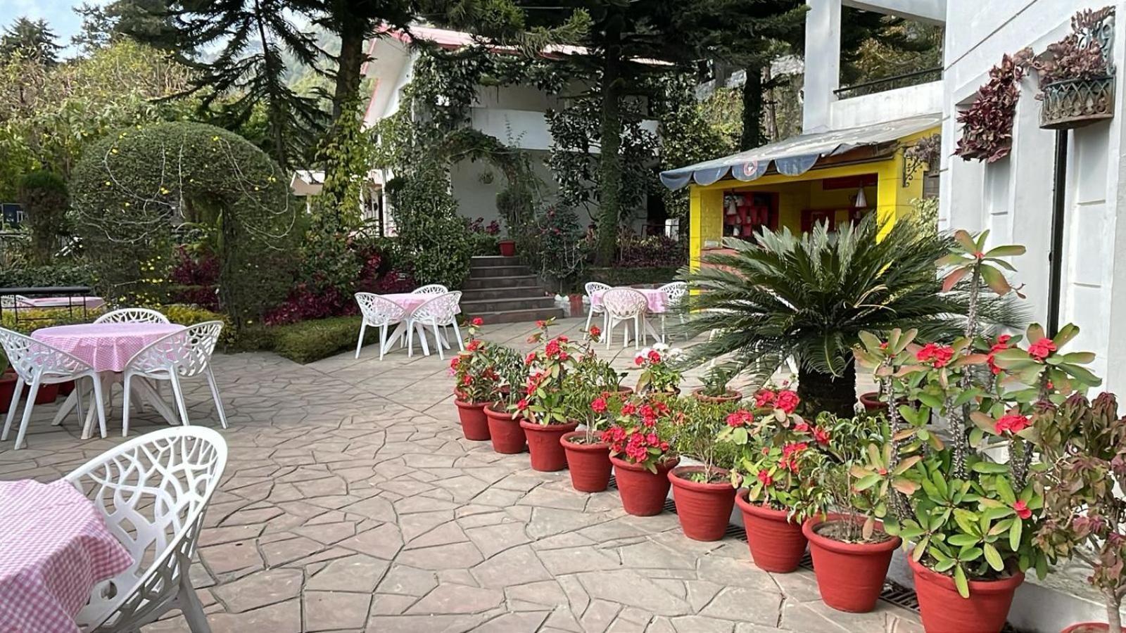 8Fold-Pinecrest By Larisa, Bhimtal Hotel Exterior photo