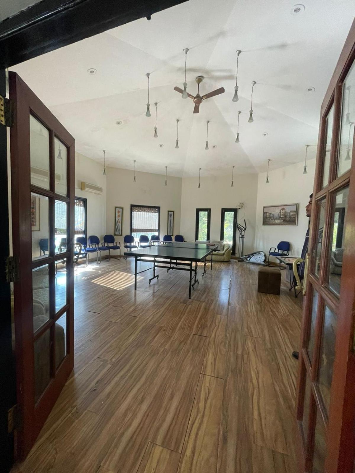 8Fold-Pinecrest By Larisa, Bhimtal Hotel Exterior photo